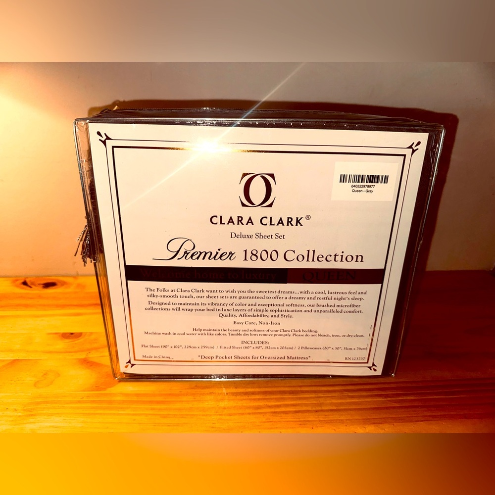 Clara Clark Queen Size Sheets - Grey - New